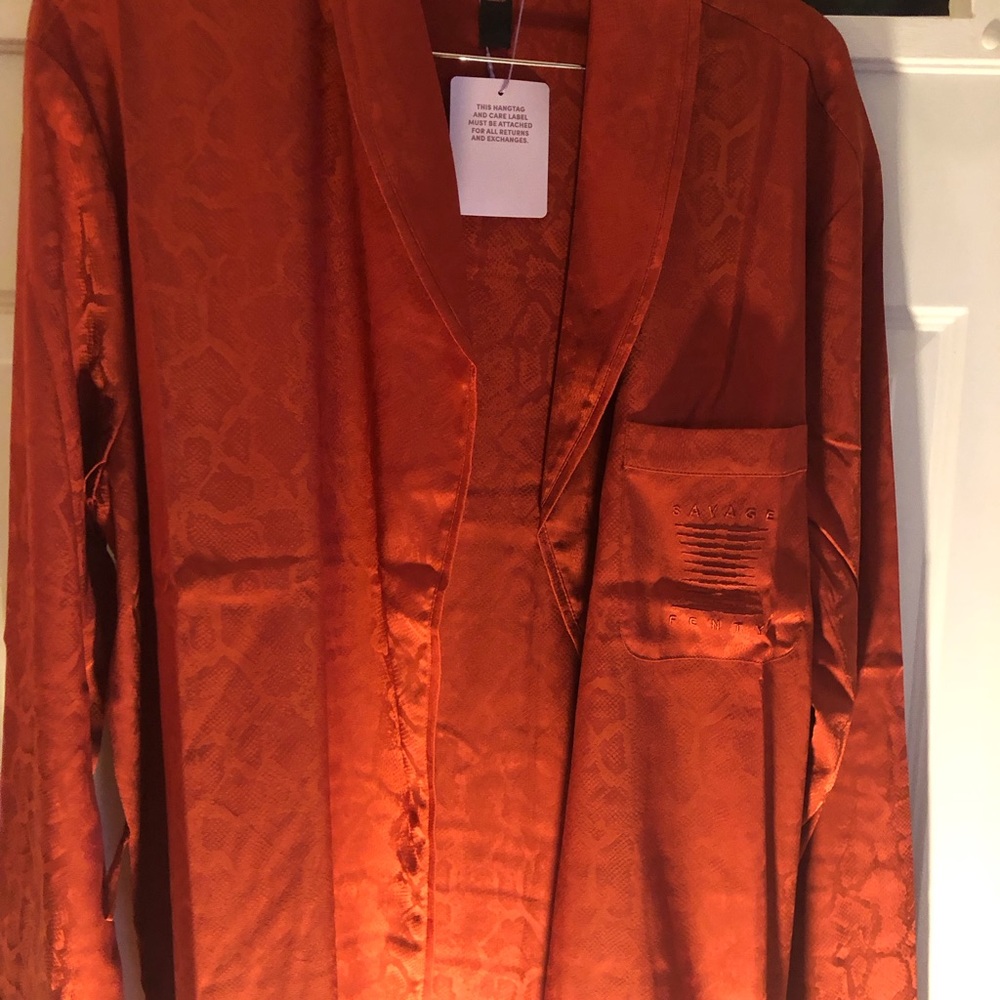 BNWT Savage Fenty Mens Long Robe Jacquard Henna Red Large
